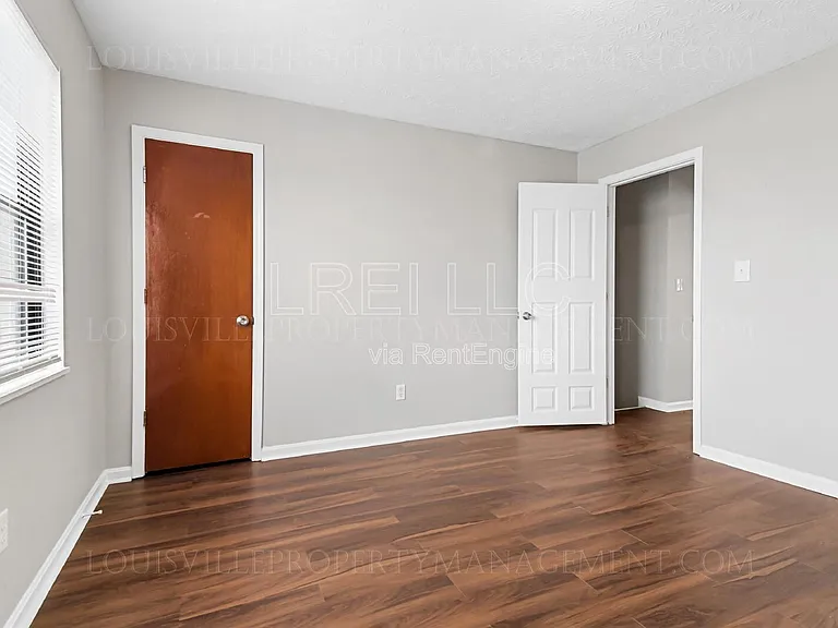 621 Westport Rd #1 — Photo 11