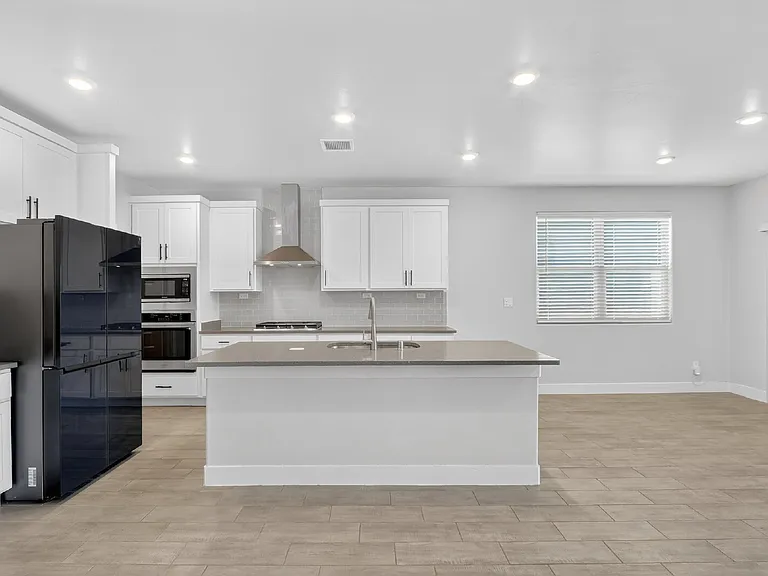 2233 Sandstone Pl — Photo 10