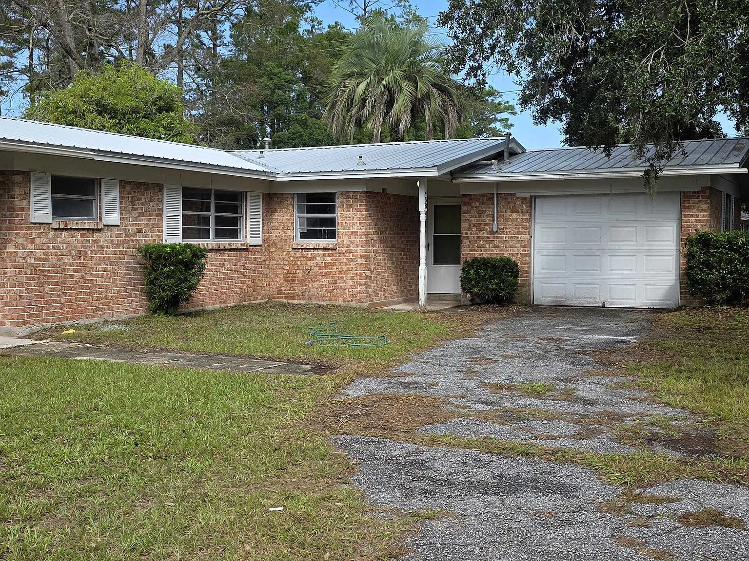 2 bed, 892 sqft, $1,250 — Photo 1