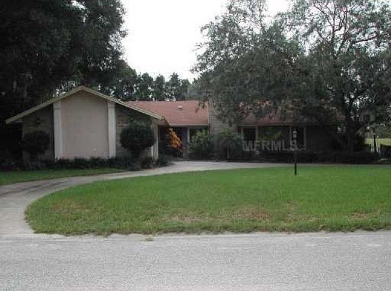 1st image of 9839 Wedgewood Ln