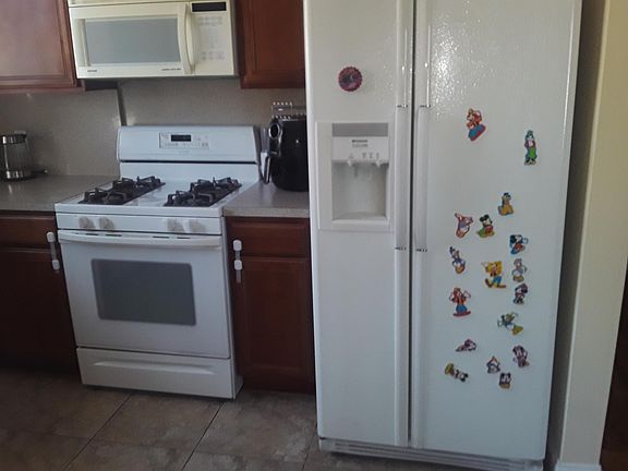 3rd image of 100 Hickory Ave #2