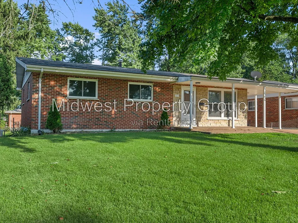 370 Gerald Ave