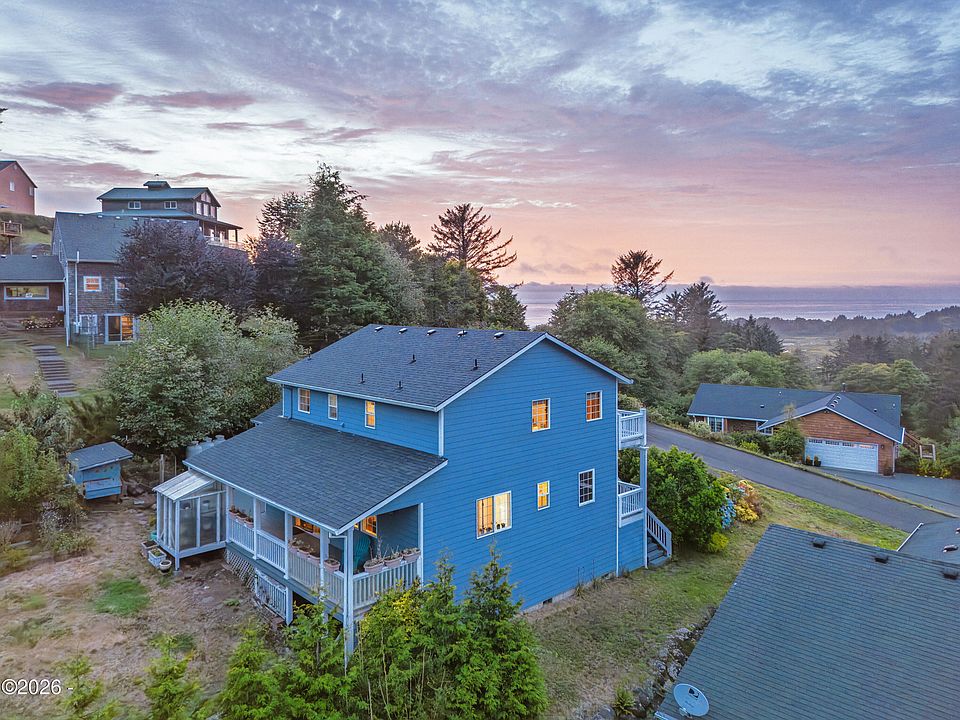 1st image of 46995 Beach Crest Dr