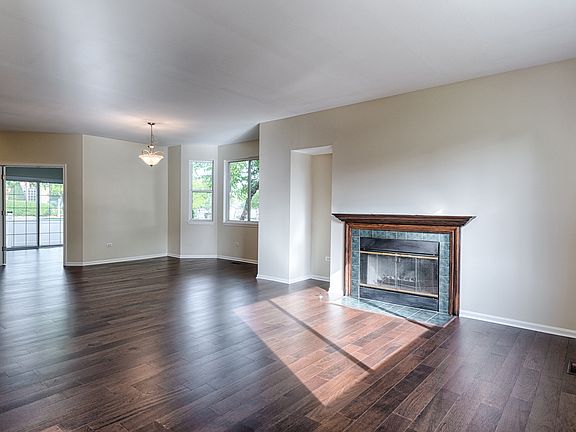 3rd image of 21041 W Snowberry Ln