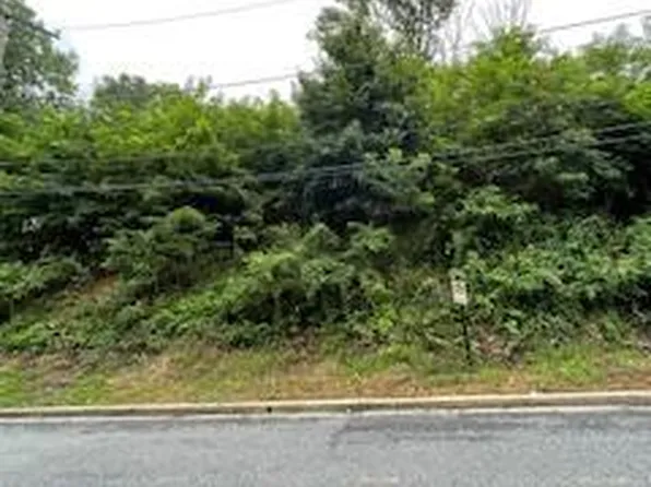 1706 31st St SE, Washington, DC 20020