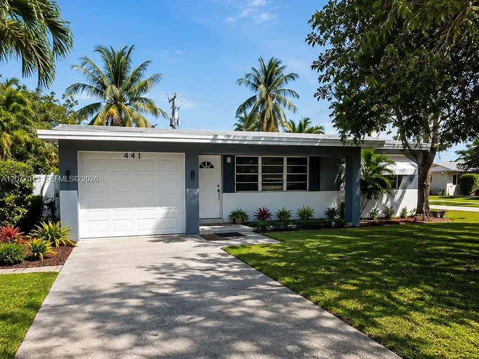 441 SW 10th Ter