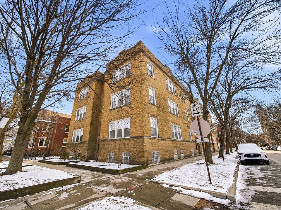 1st image of 2243 W Ainslie St #2W