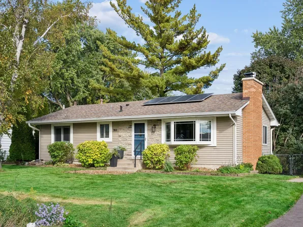 7611 Kiowa Ave, Chanhassen, MN 55317