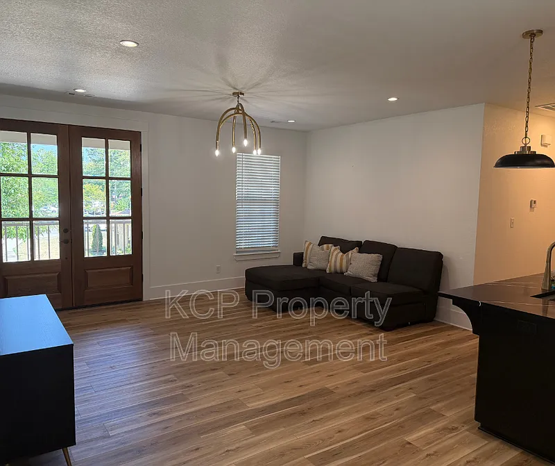 2 bed, 2.0 bath, 1249 sqft, $2,195 — Photo 2
