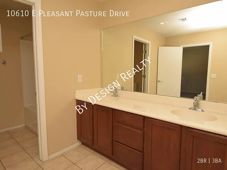 10610 E Pleasant Pasture Dr — Photo 19