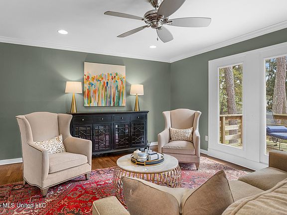 5th image of 2017 Southwood Rd