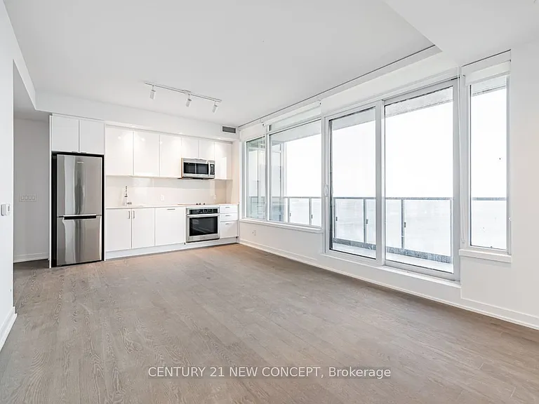 1926 A Lake Shore Blvd W #3010 — Photo 3