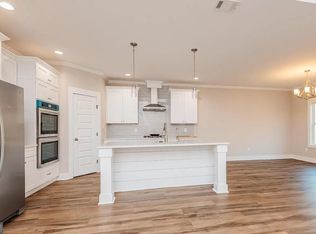 75 Creekside Ct, Forsyth, GA 31029