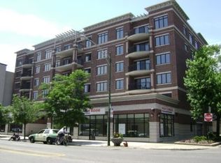 5858 N Broadway St APT 202, Chicago, IL 60660