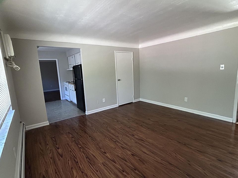 1st image of 503 Woodlawn Ave APT 3