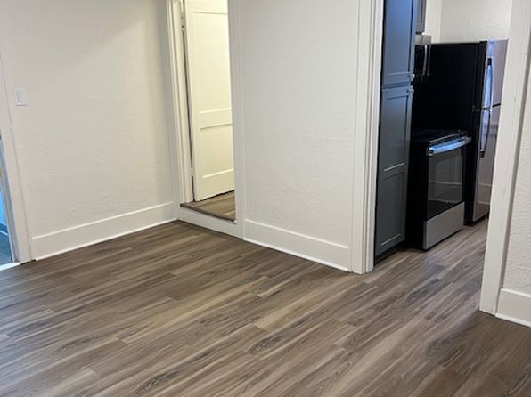 1237 Commerce Ave APT 16