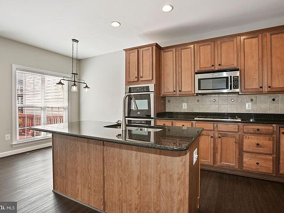 3rd image of 6158 Popes Creek Pl