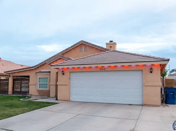 205 San Felipe Dr, Imperial, CA 92251