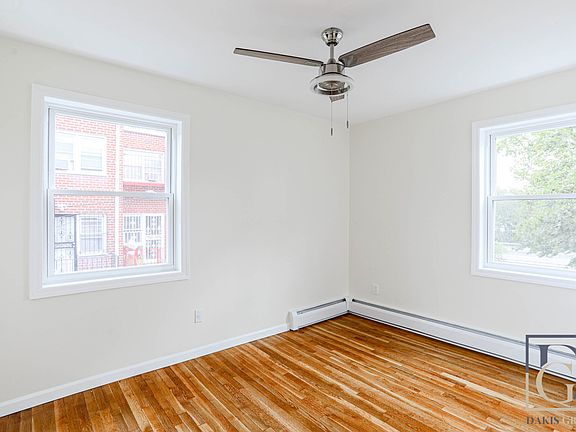 3rd image of 75-09 Astoria Blvd N #Z5