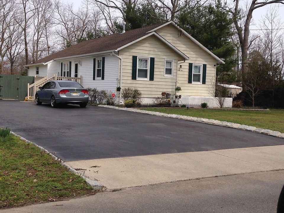 1st image of 34 Swain Ave