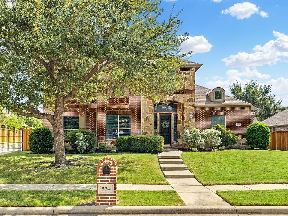 1st image of 534 Waters Edge Way