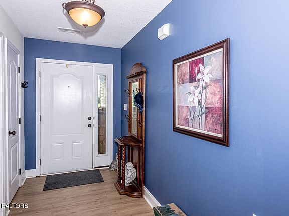 4th image of 319 Franklin Meadows Way