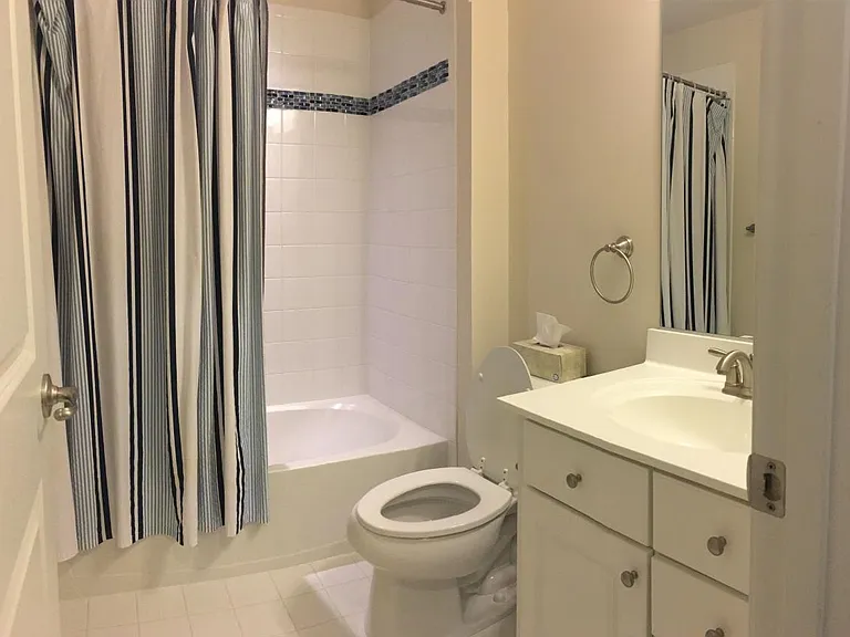 406 Samantha Dr — Photo 29
