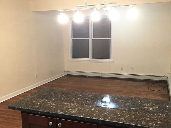 2nd image of 2155 32nd St #2