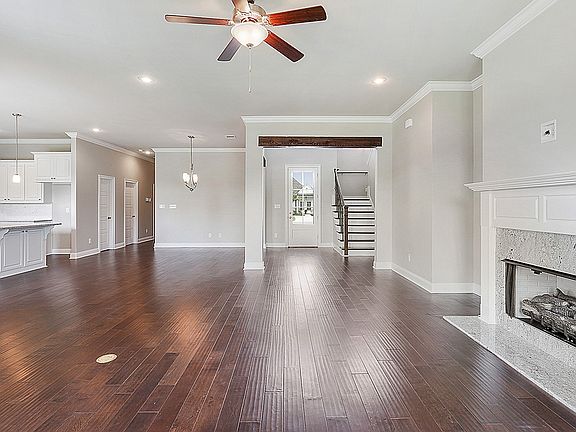 3rd image of 59785 Thomas Ross Dr