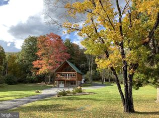 25 Scent Ln, Milroy, PA 17063