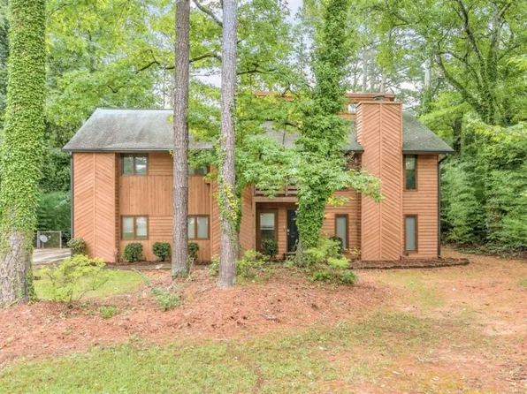 3896 Willow Ridge Ct, Douglasville, GA 30135