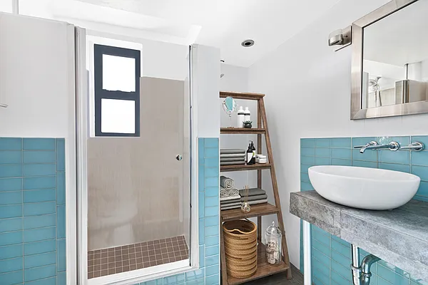 Sold by Compass | media 6