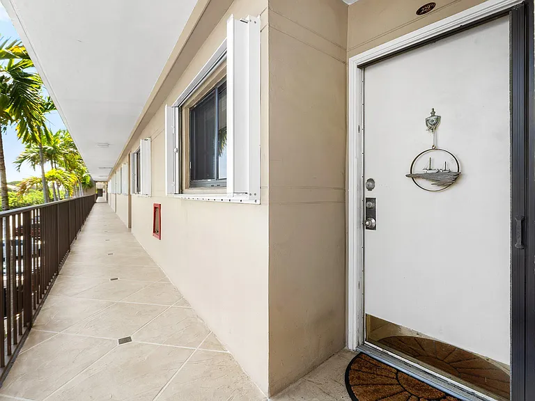 3605 S Ocean Blvd — Photo 3