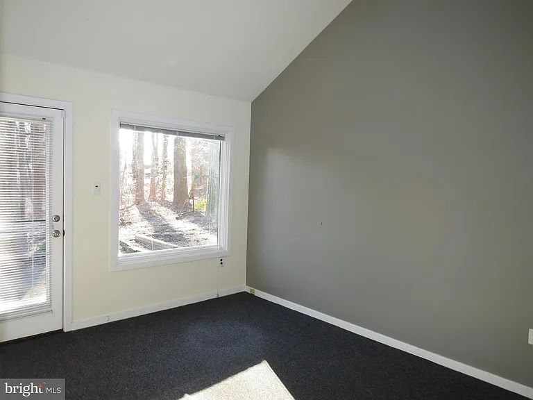 30 Kings Grant Rd — Photo 12