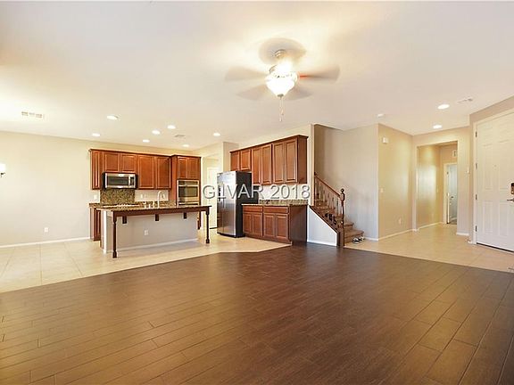 4th image of 10651 College Hill Ave
