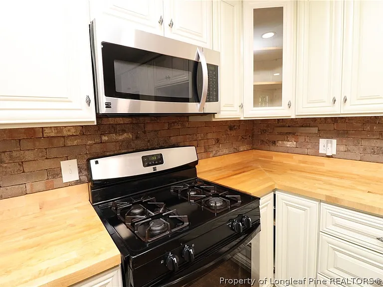 1009 Dogwood Ln — Photo 20