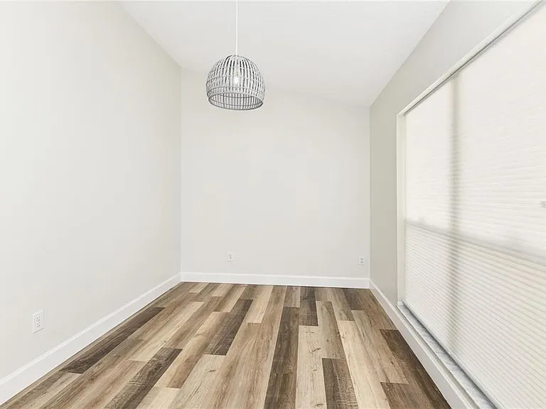 1820 Burchstone Dr — Photo 11