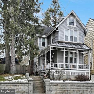 32 W Penn Ave, Wernersville, PA, 19565