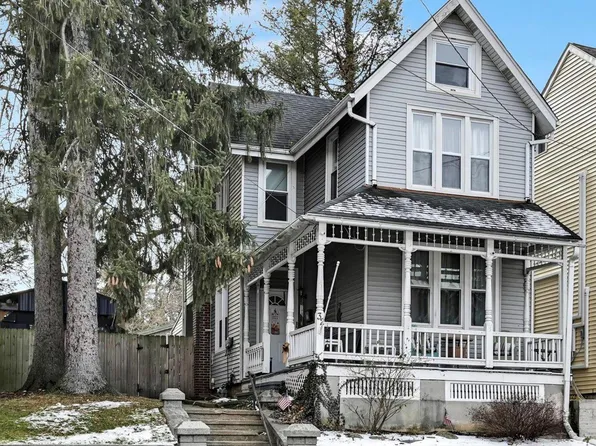 32 W Penn Ave, Wernersville, PA 19565