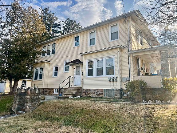 2nd image of 2729 Cedar Ln #1