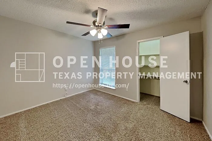 621 Barkridge Trl — Photo 14
