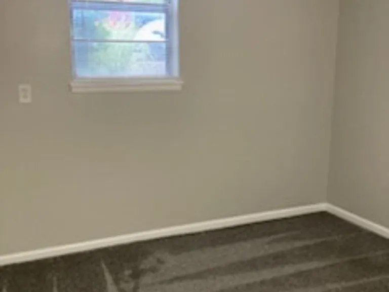 2220 SW 29th Ter #14 — Photo 6