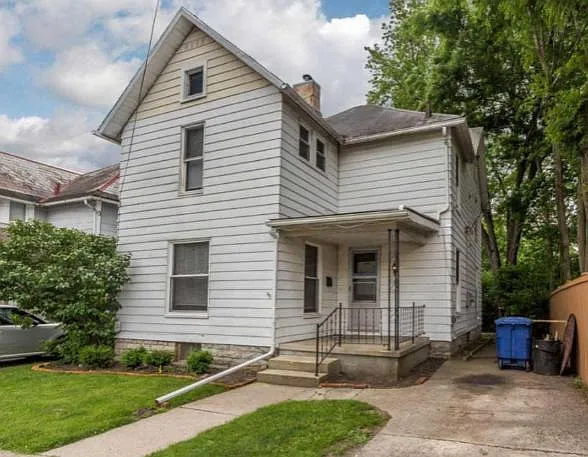 3 bed, 1504 sqft, $1,750 — Photo 1