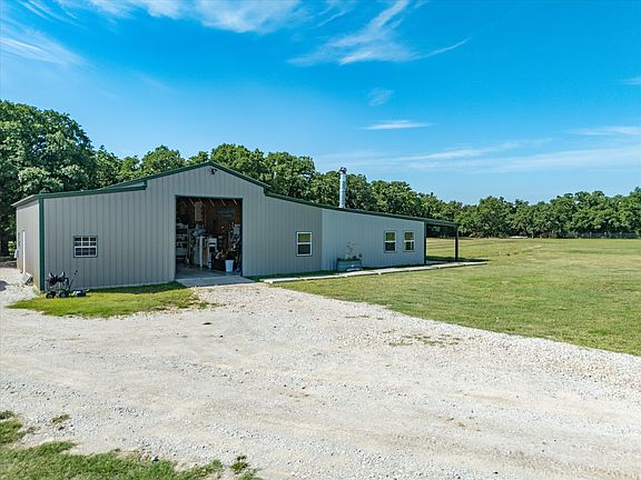 3rd image of 209 County Road 2696