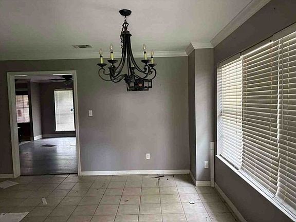 Formal Dining