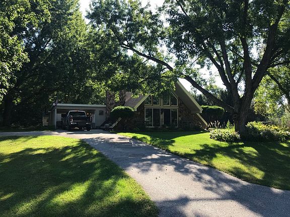 2nd image of 54920 Sunset Dr