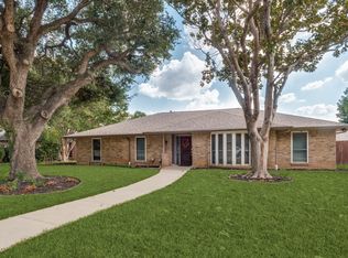 1028 Rosewood Dr, Desoto, TX