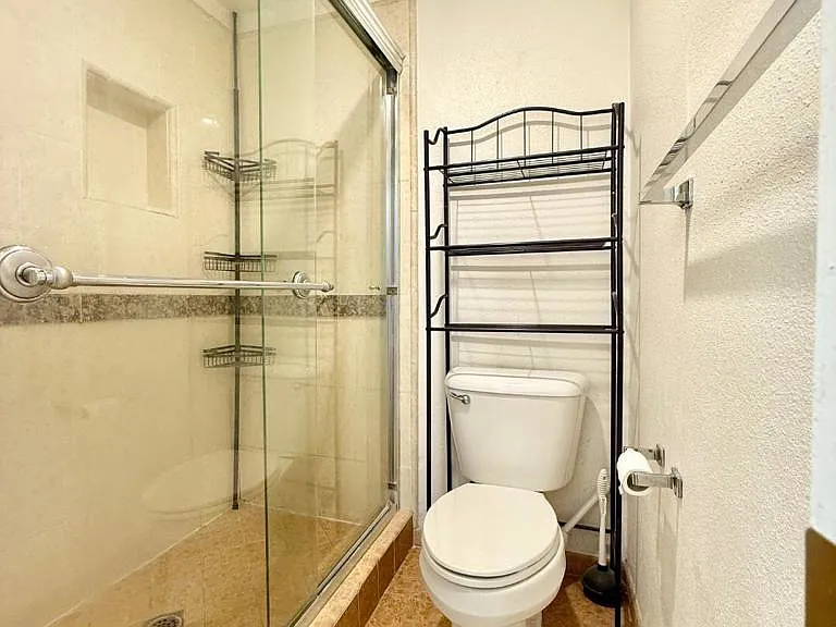 641 Ocean View Dr — Photo 11