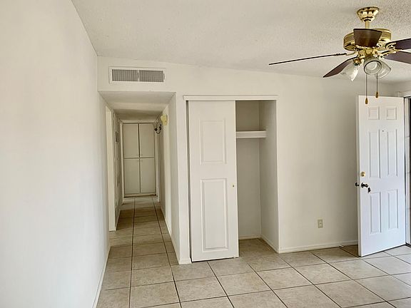 3rd image of 2233 Villa Plata Dr