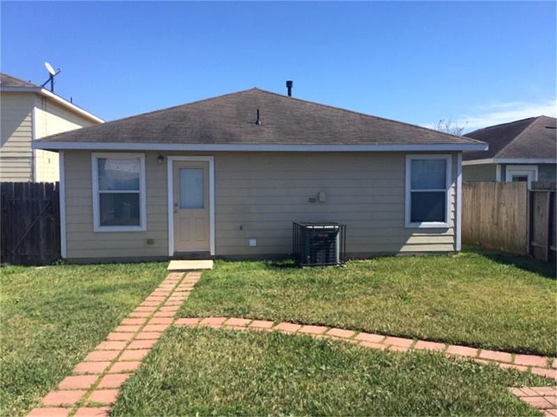 1st image of 21235 Grand Linden Ct